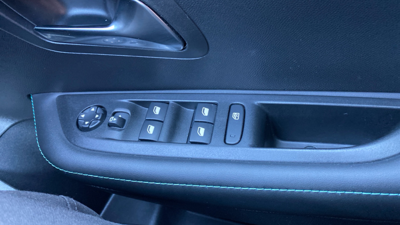 Peugeot 208 1.2 PureTech 100 Allure Premium + 5dr Petrol Hatchback